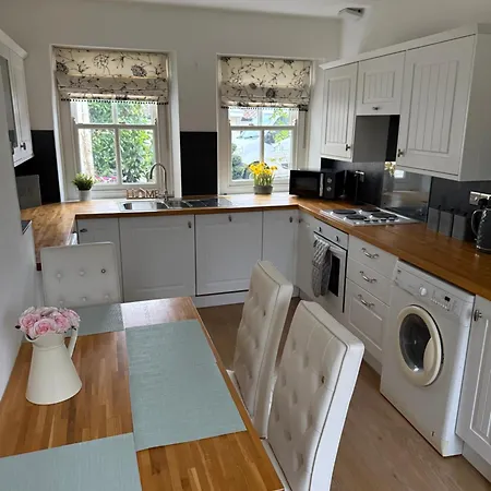 Semesterbostad West Cottage, Grimston With Log Burner Towton