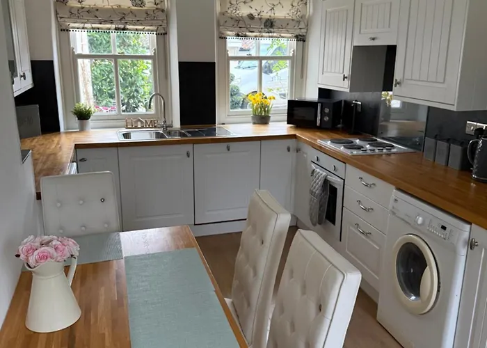 Holiday home West Cottage, Free Breakfast Supplied With Free Range Eggs With Log Burner Towton