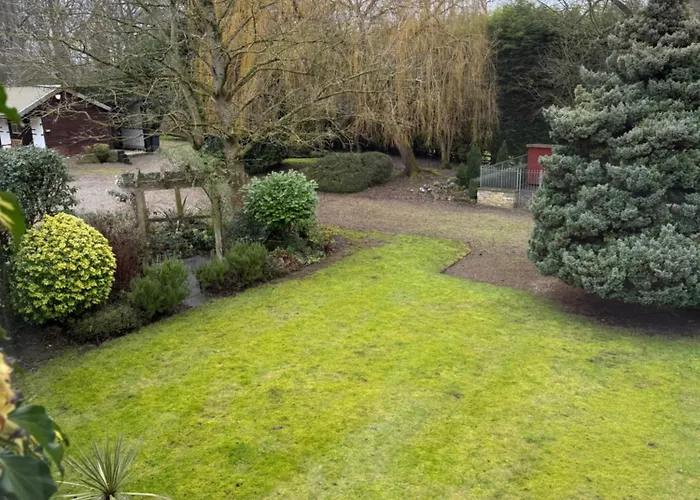 Holiday home West Cottage, Free Breakfast Supplied With Free Range Eggs With Log Burner